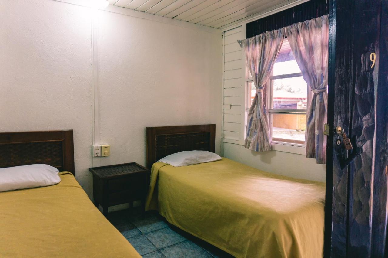 Cabinas El Prado San Isidro De El General Bagian luar foto