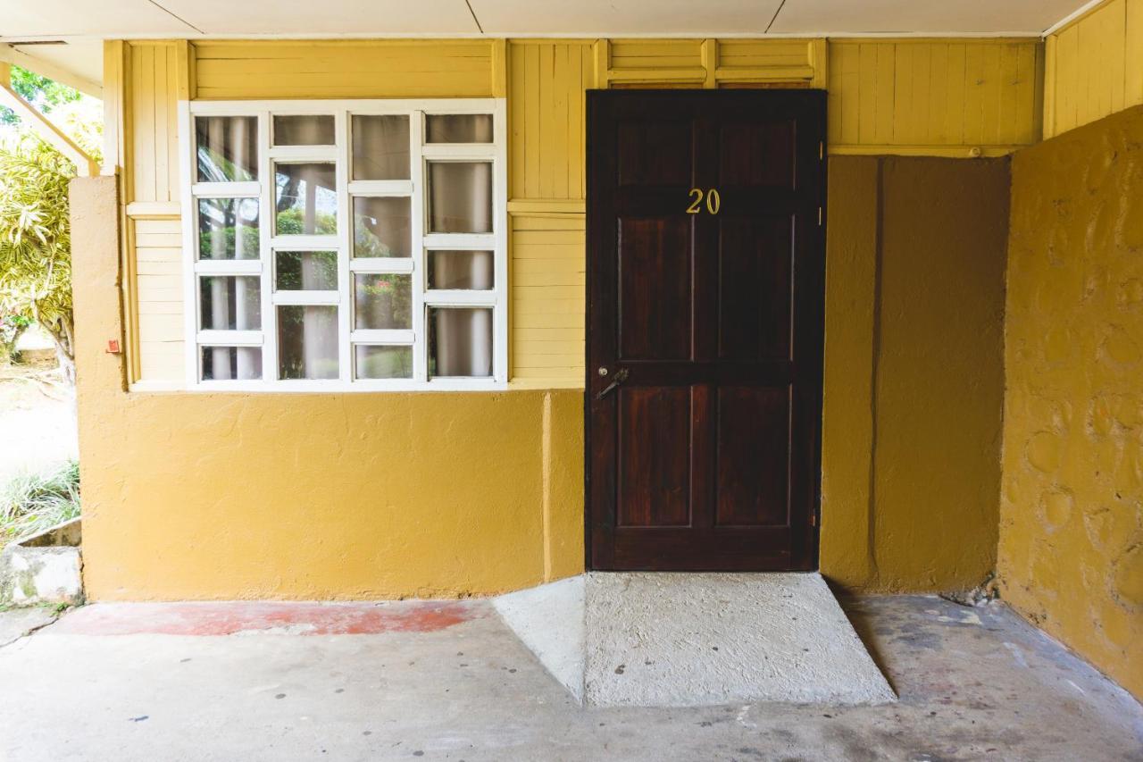 Cabinas El Prado San Isidro De El General Bagian luar foto